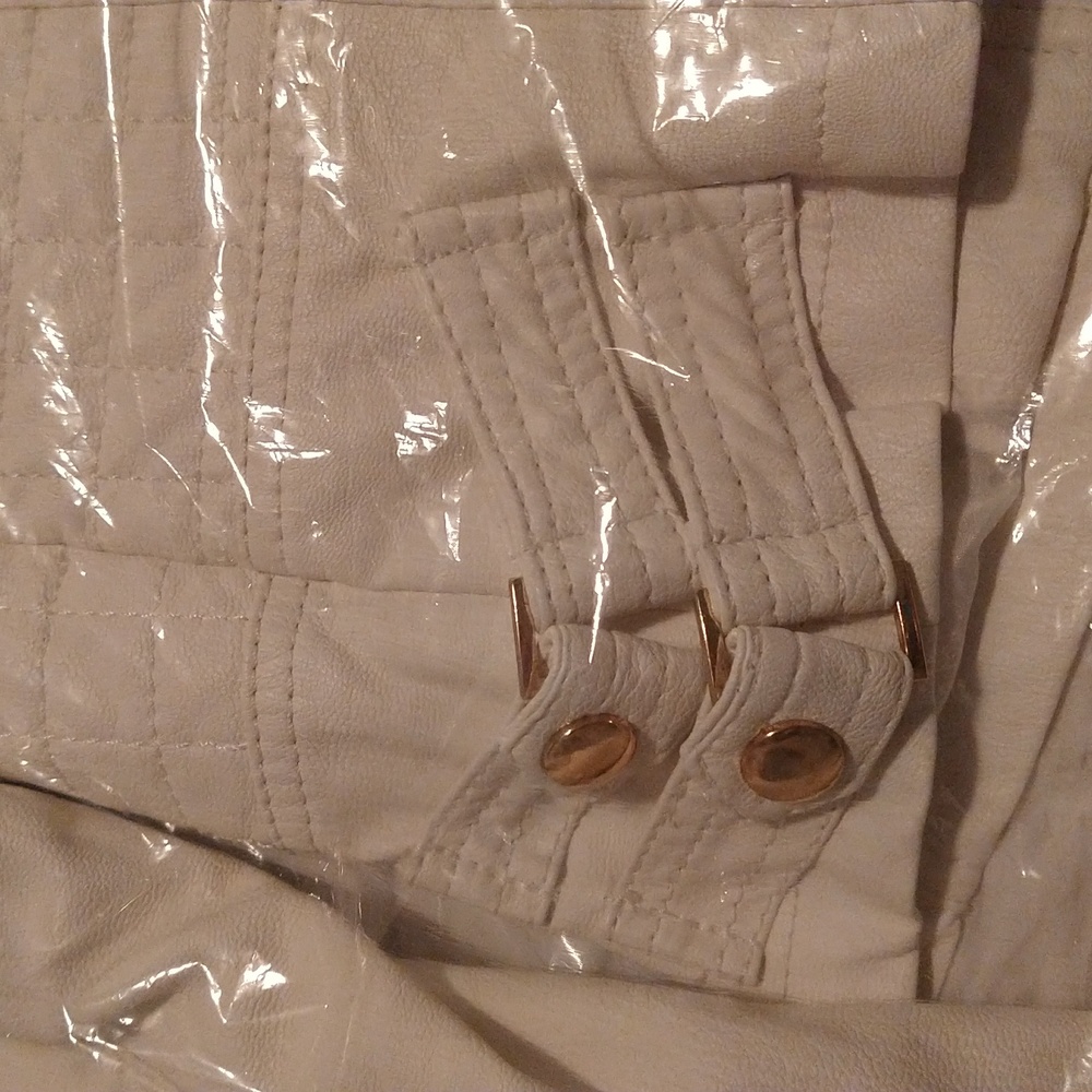 Jacket - Picture 12 of 16